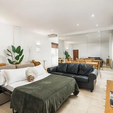 Atrhome- Penthouse Tritone * روما
