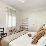 בית נופש Atrhome- Penthouse Tritone רומא